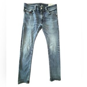 Diesel- Thavar Jeans- Slim skinny- 31x32- Like new!!!!‎